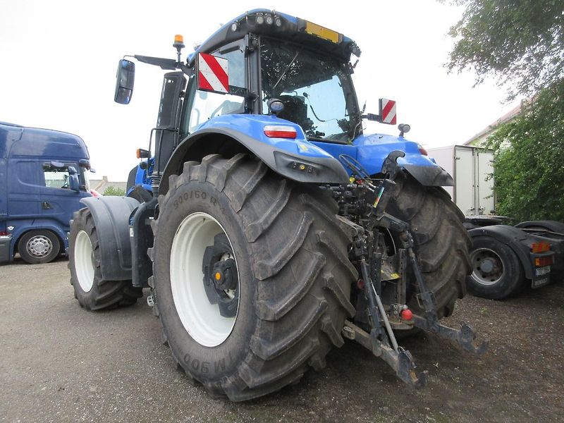 New Holland T8.435AC GENESIS - fotka 3 z 14