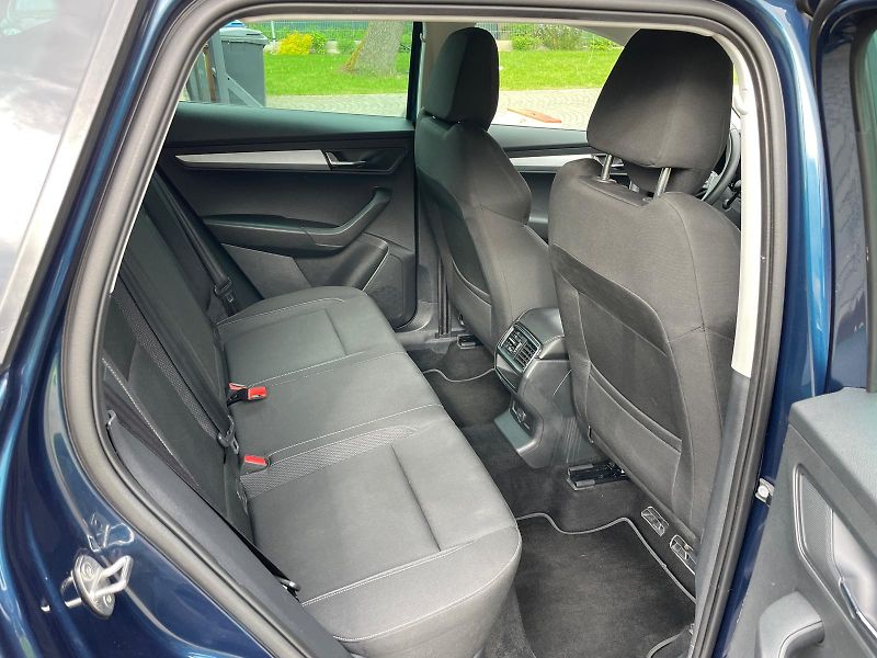 Škoda Karoq 1,5TSi DSG - fotka 18 z 44
