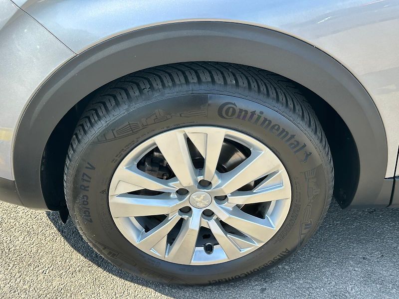 Peugeot 3008 (2018) 1.2/96kW *2.Maj *   - fotka 41 z 42