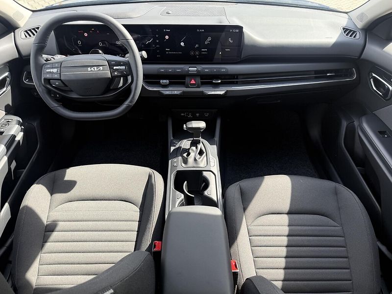 Kia K4 Sportswagon (2026) 1,6 T-GDi 7DCT 110 kW EXCLUSIV - fotka 5 z 6