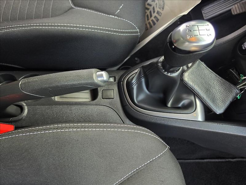 Renault Clio 1,2 i Limited KLIMA Tempomat - fotka 29 z 42