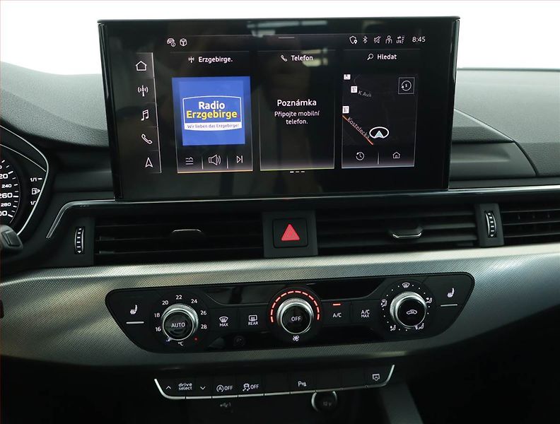 Audi A4 (2024) 2.0 TDI - fotka 12 z 16