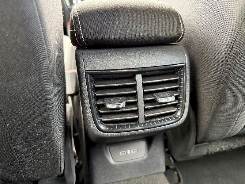 Škoda Fabia (2025) 1.0TSI 85KW DSG Monte Carlo - fotka 27 z 35