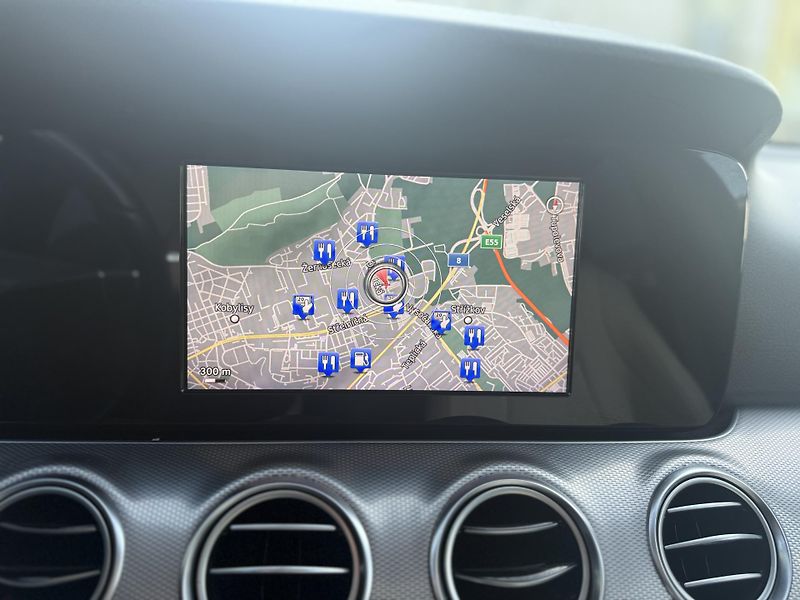 Mercedes-Benz Třídy E 200 CDi - fotka 15 z 23