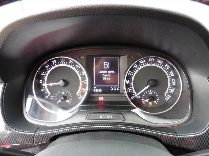 Škoda Fabia 1,4 TDI Monte Carlo - fotka 9 z 14