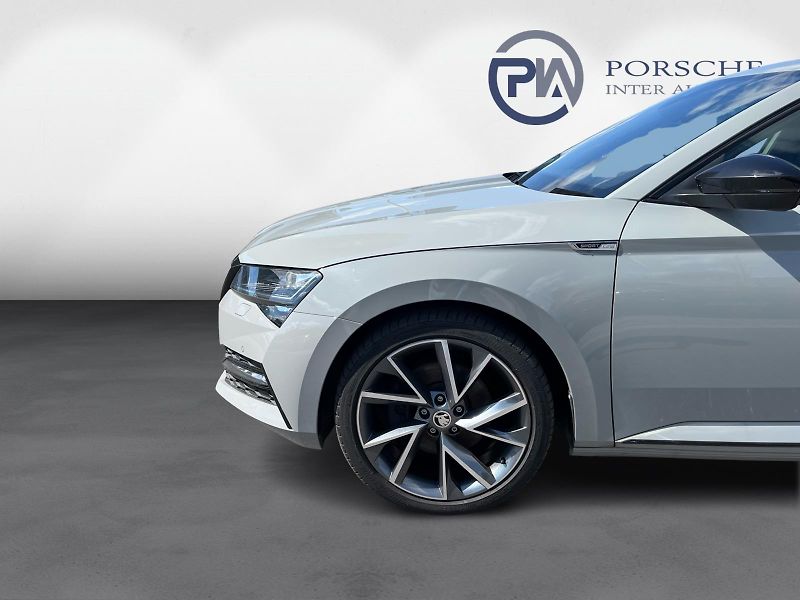 Škoda Superb SPORTLINE 2.0TDI DSG - fotka 10 z 24