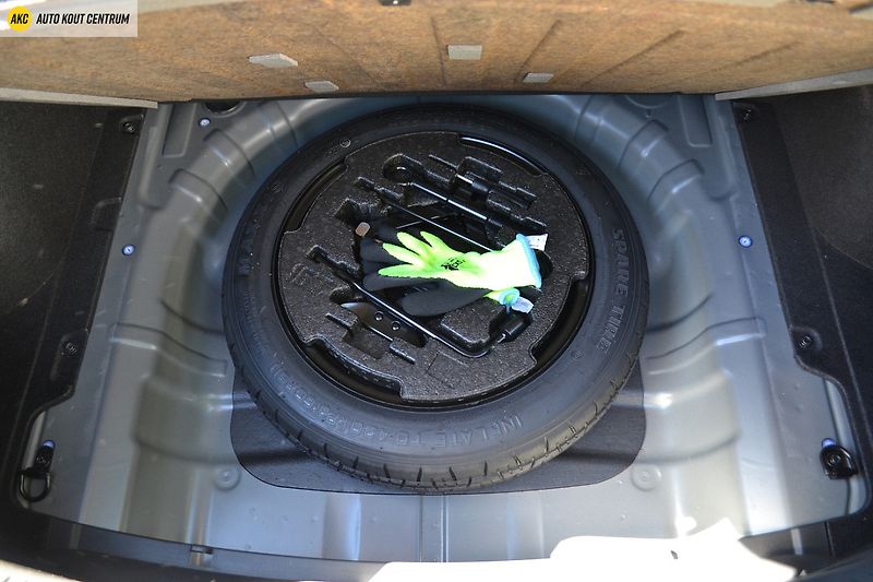 Hyundai i30 FB 1.0T-GDI COMFORT ALU16 - fotka 18 z 54