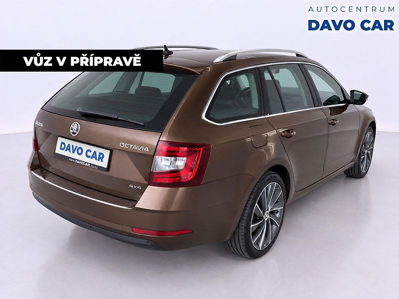 Škoda Octavia 2,0 TDI 135 kW 4x4 DSG L&K CZ - fotka 5 z 12