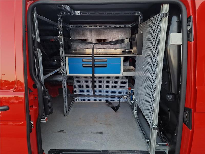 Volkswagen Transporter 2.0TDI DSG LONG, ČR, 1.Majitel - fotka 16 z 50