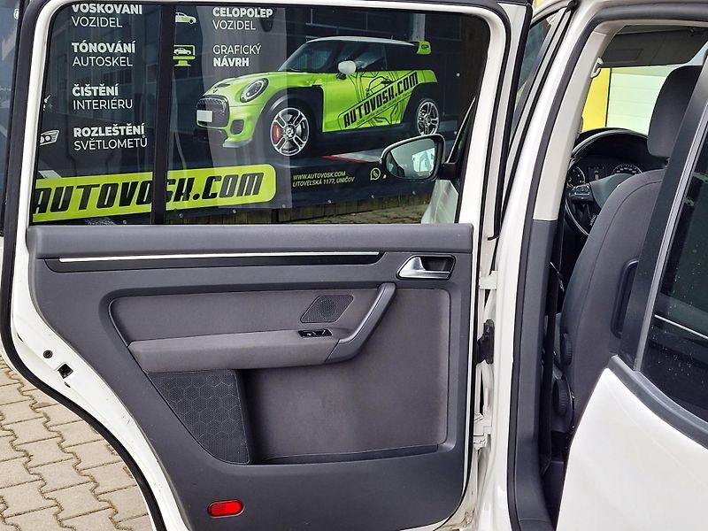 Volkswagen Touran 1,4 DSG Highline, nové ROZVODY - fotka 19 z 46