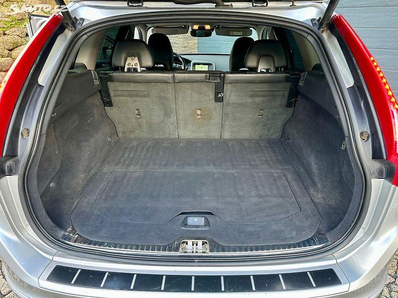 Volvo XC60 (2016) D5 4x4 - fotka 11 z 11