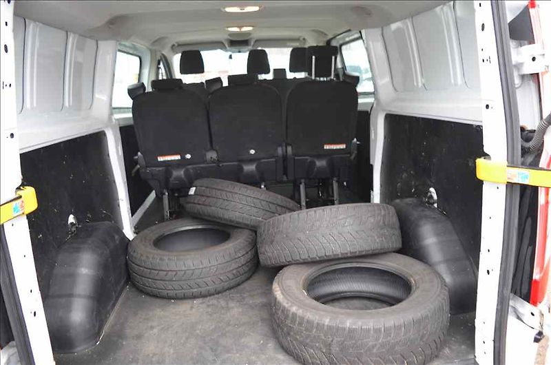 Ford Transit (2022) CUSTOM 2,0 D - fotka 17 z 18