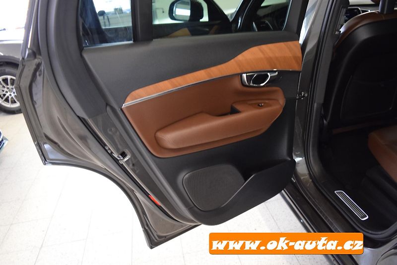 Volvo XC90 2.0 B5 AWD 7 MÍST KAMERA 360°  - fotka 34 z 71