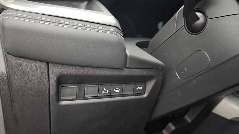 Jeep Compass (2026) First Edition  hybrid 145PS AT - fotka 24 z 41