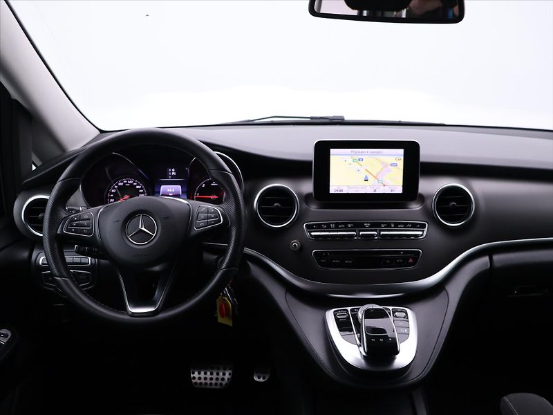 Mercedes-Benz Třídy V 2,1 220d L120kW AMG Paket DPH - fotka 25 z 32