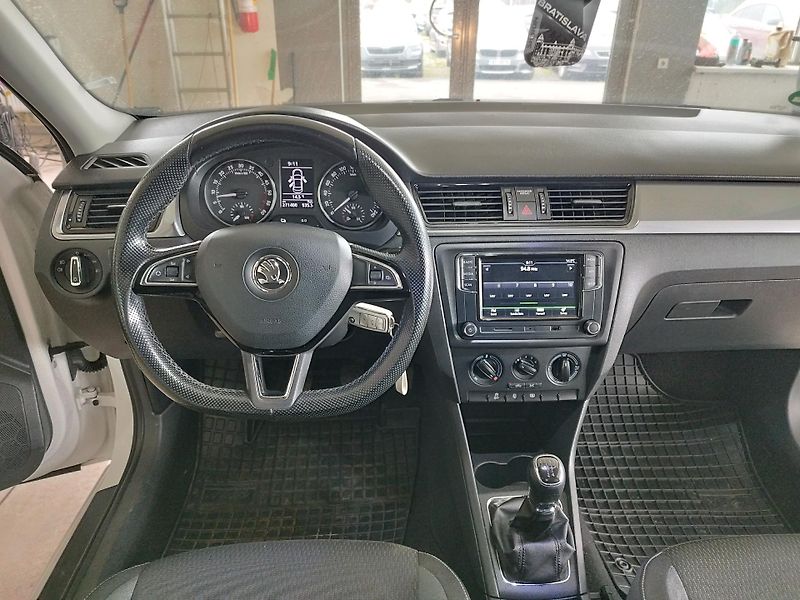 Škoda Rapid (2014) 1,6TDI,66KW,ALU,TAŽNÝ,TOP - fotka 21 z 27