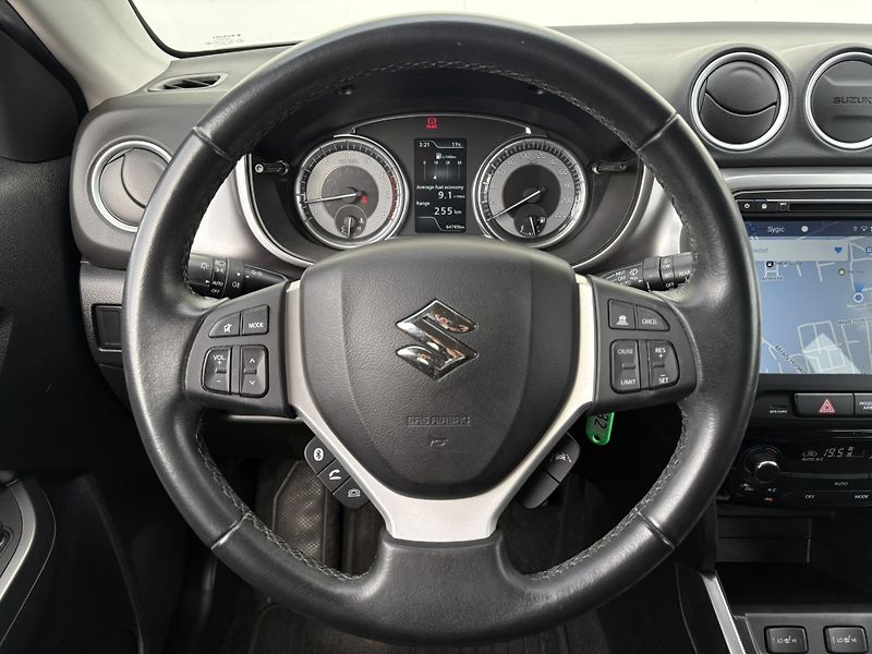 Suzuki Vitara 1.4 BoosterJet 95kW Premium - fotka 15 z 23