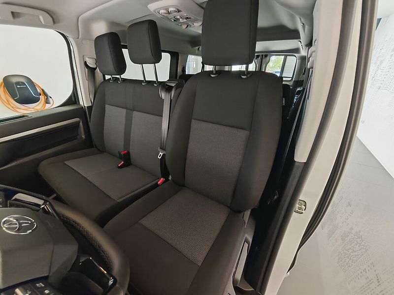 Toyota ProAce Verso 2.0L Diesel - 4x2 - 8 AT - L1 - fotka 11 z 24