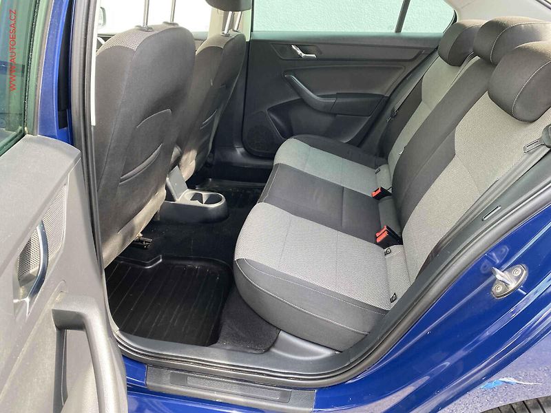 Škoda Rapid (2013) 1.6 TDi, Ambition, TZ, +kola - fotka 10 z 17