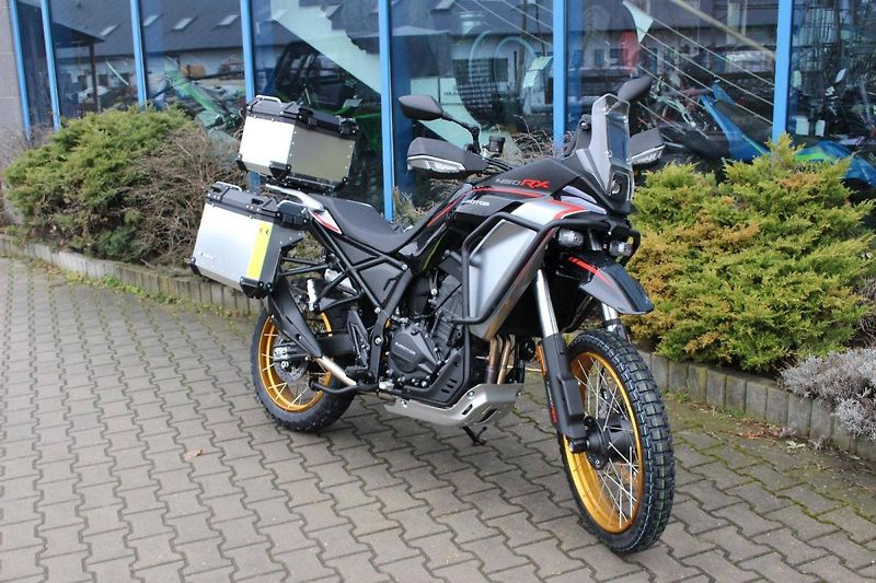 QJ Motor (2026) SRT 450 RX VČ KUFRU  SKLADEM - fotka 1 z 9