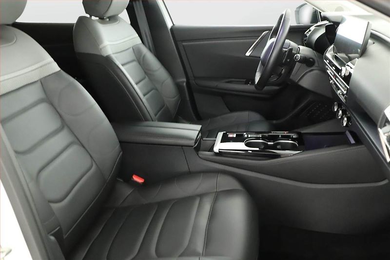 Citroën C5 X (2022) 1.2 PureTech - fotka 7 z 18