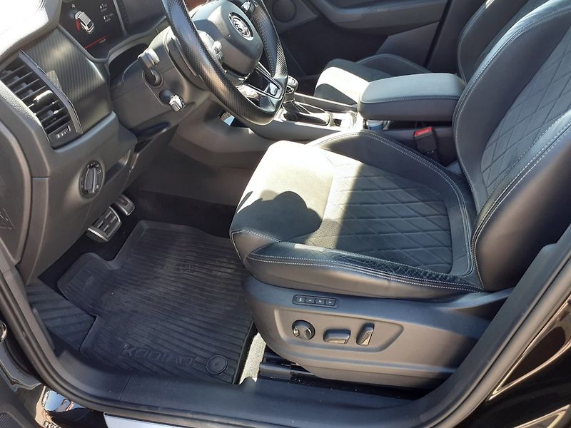Škoda Kodiaq (2023) 2.0 TDi DSG 4x4 SPORT-LINE - fotka 24 z 34