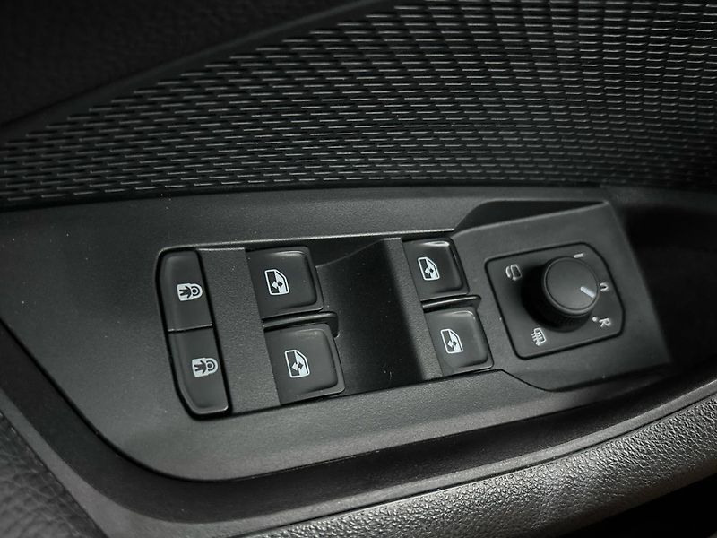 Škoda Octavia Sportline DSG - fotka 21 z 28