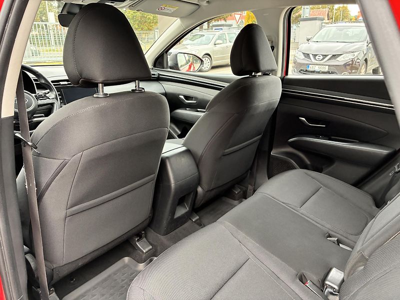 Hyundai Tucson 1.6T-GDi 110kW REZERVACE - fotka 12 z 29