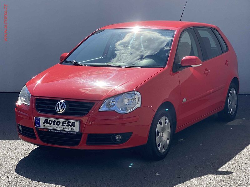 Volkswagen Polo (2008) 1.2 HTP, 2.maj,ČR, AC, tempo - fotka 3 z 17