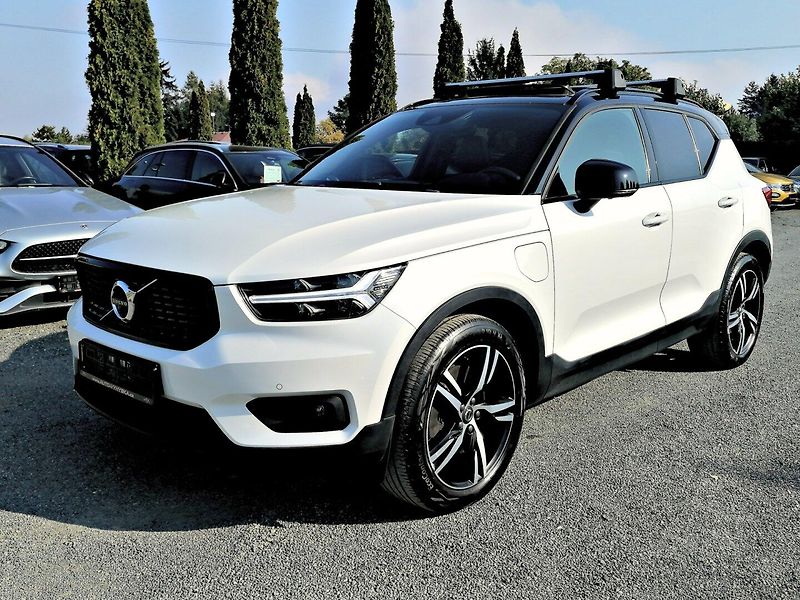 Volvo XC40 (2020) 1.5 T5 PHEV R-DESIGN 192kW - fotka 2 z 41
