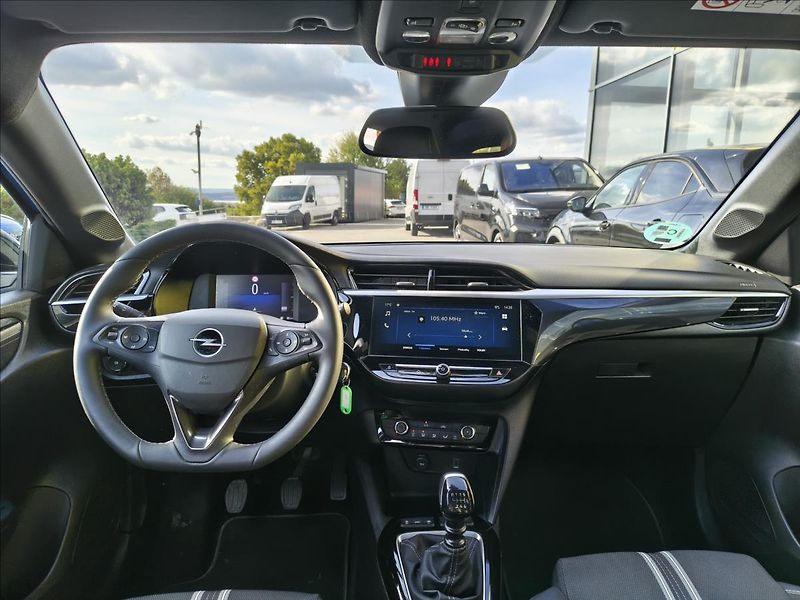 Opel Corsa 1,2   PT 100K GS line - fotka 2 z 20