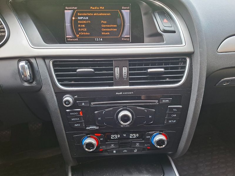 Audi A4 (2012) 2.0TDi 105kW 6MAN -SERVISOVÁNO - fotka 13 z 26