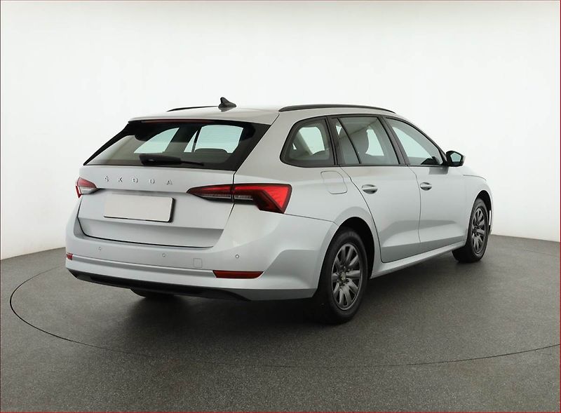 Škoda Octavia (2023) Ambition 2.0 TDI, ČR,1.maj - fotka 5 z 17