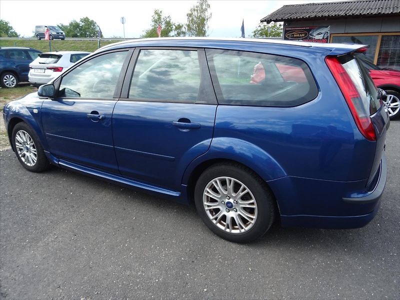 Ford Focus 2,0 TDi 100 kW - fotka 7 z 21