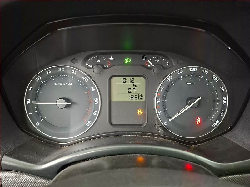 Škoda Octavia (2008) 1.9 TDI, po STK, levný provoz - fotka 11 z 15