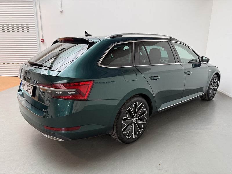 Škoda Superb 1.5 TSI 110kW ACT L&K Combi - fotka 4 z 15