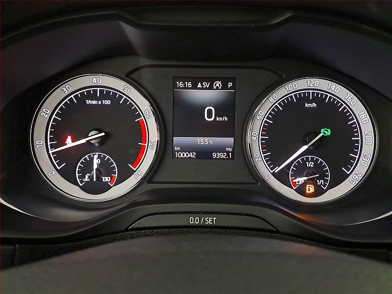 Škoda Karoq (2019) Style 1.5 TSI - fotka 11 z 25