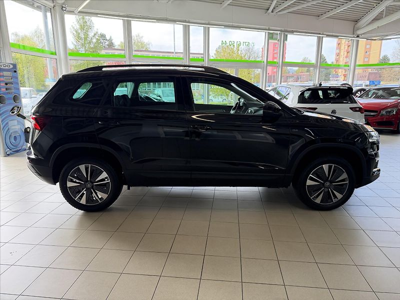 Škoda Karoq 1,0   Selection TOUR - fotka 5 z 19