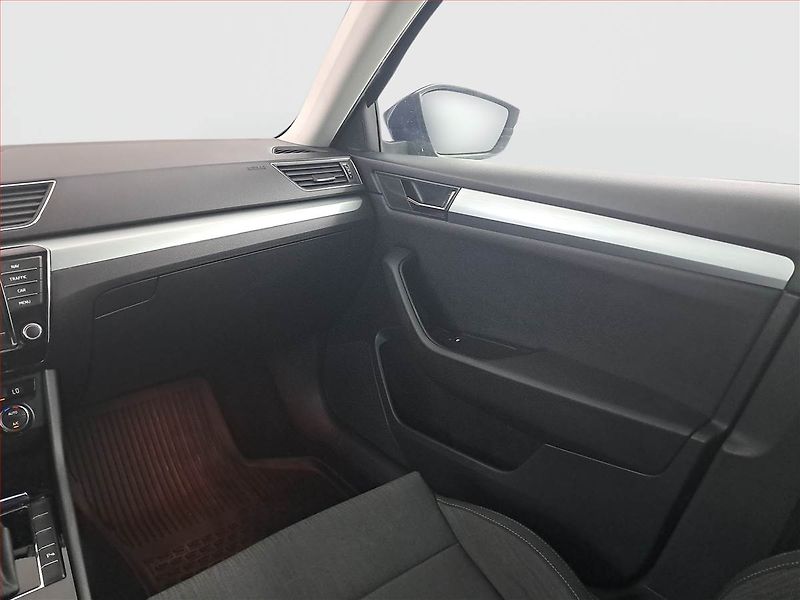 Škoda Superb (2016) Ambition 1.6 TDI, Automat - fotka 8 z 20