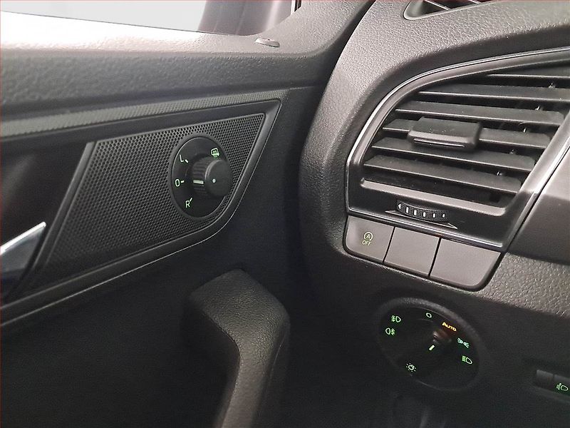 Škoda Fabia (2015) 1.2 TSI, Tempomat - fotka 19 z 20