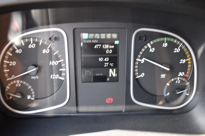 Mercedes-Benz Atego 1230 4x2 skříň s čelem - fotka 11 z 17