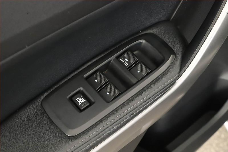Ford Ranger (2019) Limited 2.0 EcoBlue - fotka 10 z 15