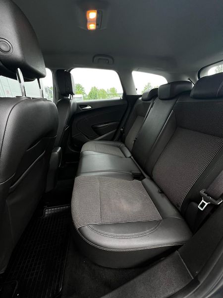 Opel Astra 2.0CDTI 121kW CZ Kůže TZ - fotka 19 z 21