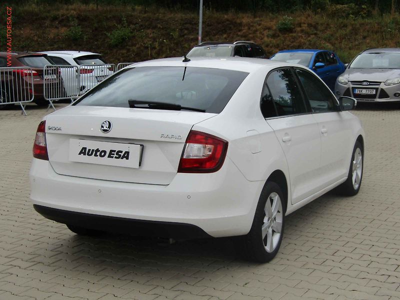 Škoda Rapid (2018) 1.0TSi, 2.maj,ČR, Xenon, AC - fotka 4 z 14