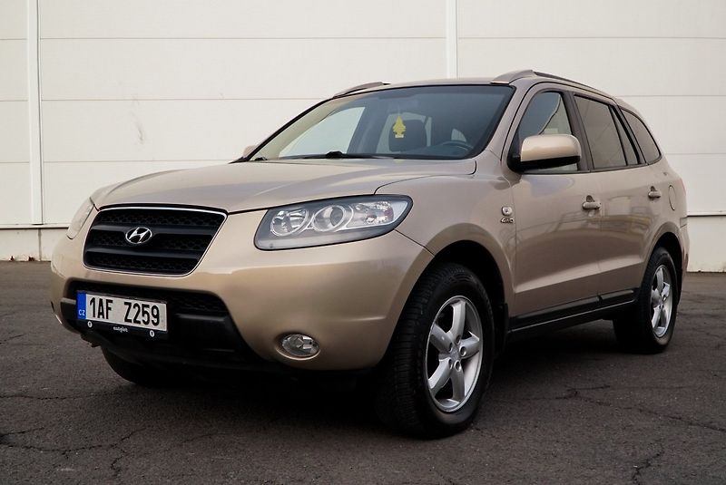 Hyundai Santa Fe (2009) 2.2 CRDI 4X4 7 MÍST PREMIUM - fotka 3 z 21