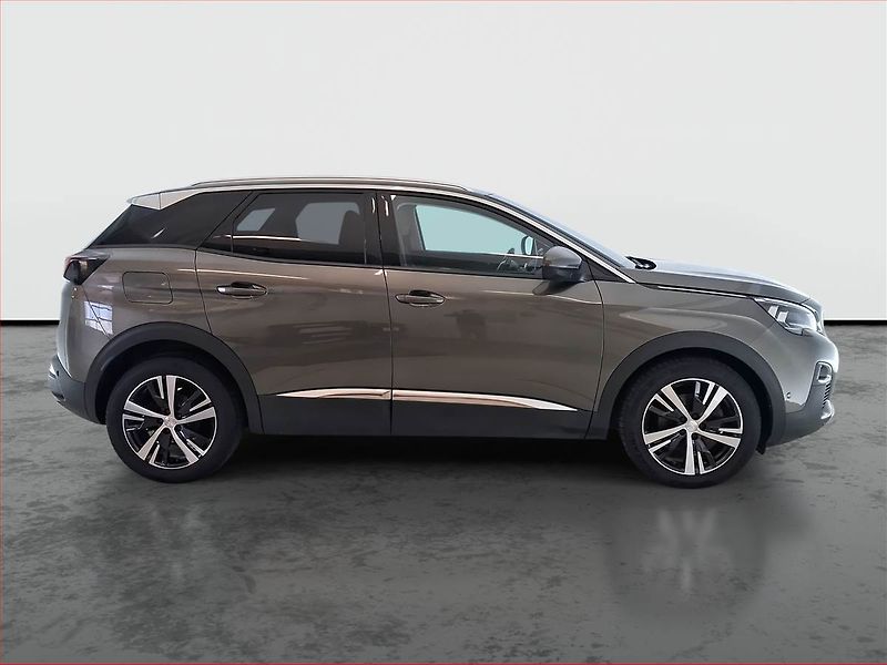 Peugeot 3008 (2017) 1.2 PureTech, Kůže, Navi - fotka 6 z 21