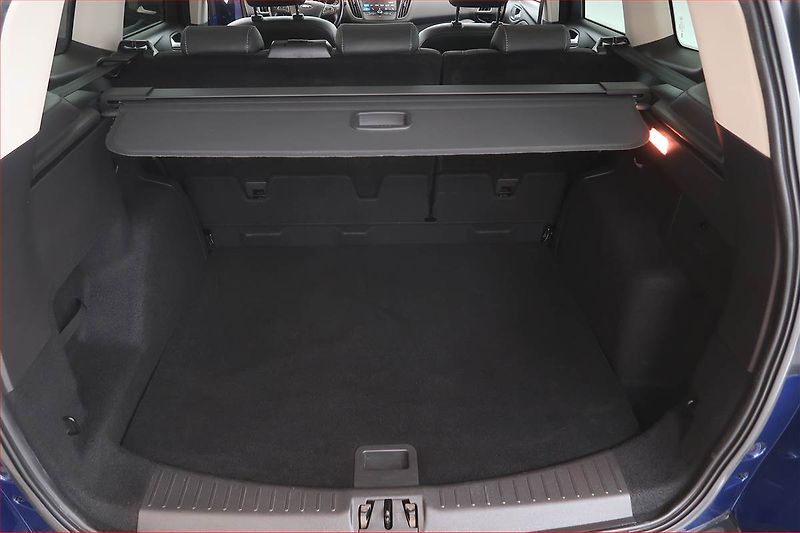 Ford Kuga (2017) Business 2.0 TDCi, 4X4 - fotka 14 z 17