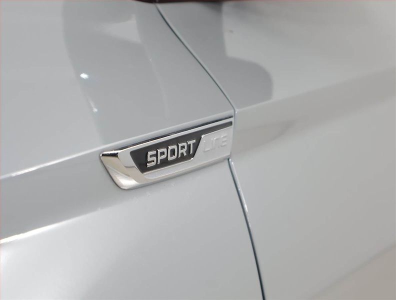 Škoda Karoq (2024) Sportline 2.0 TDI - fotka 18 z 27
