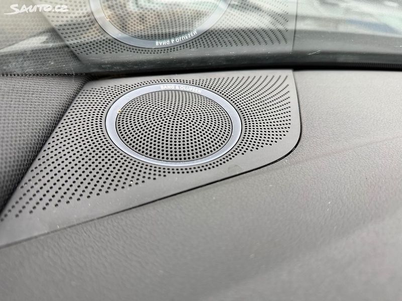 Audi S4 Manual QUATTRO - fotka 10 z 15