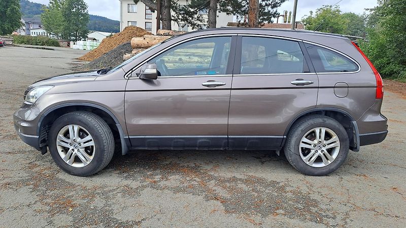 Honda CR-V 2.2 CRDI Exclusive AUT 4x4 - fotka 4 z 28